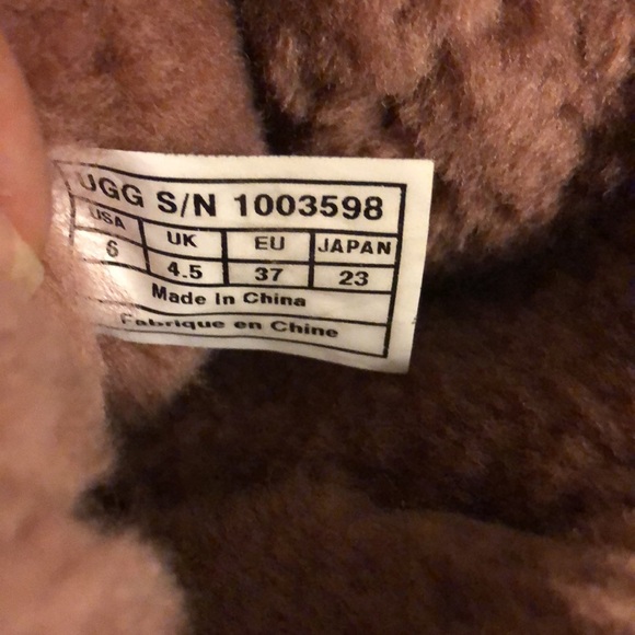 UGG classic short sequence - Picture 5 of 11